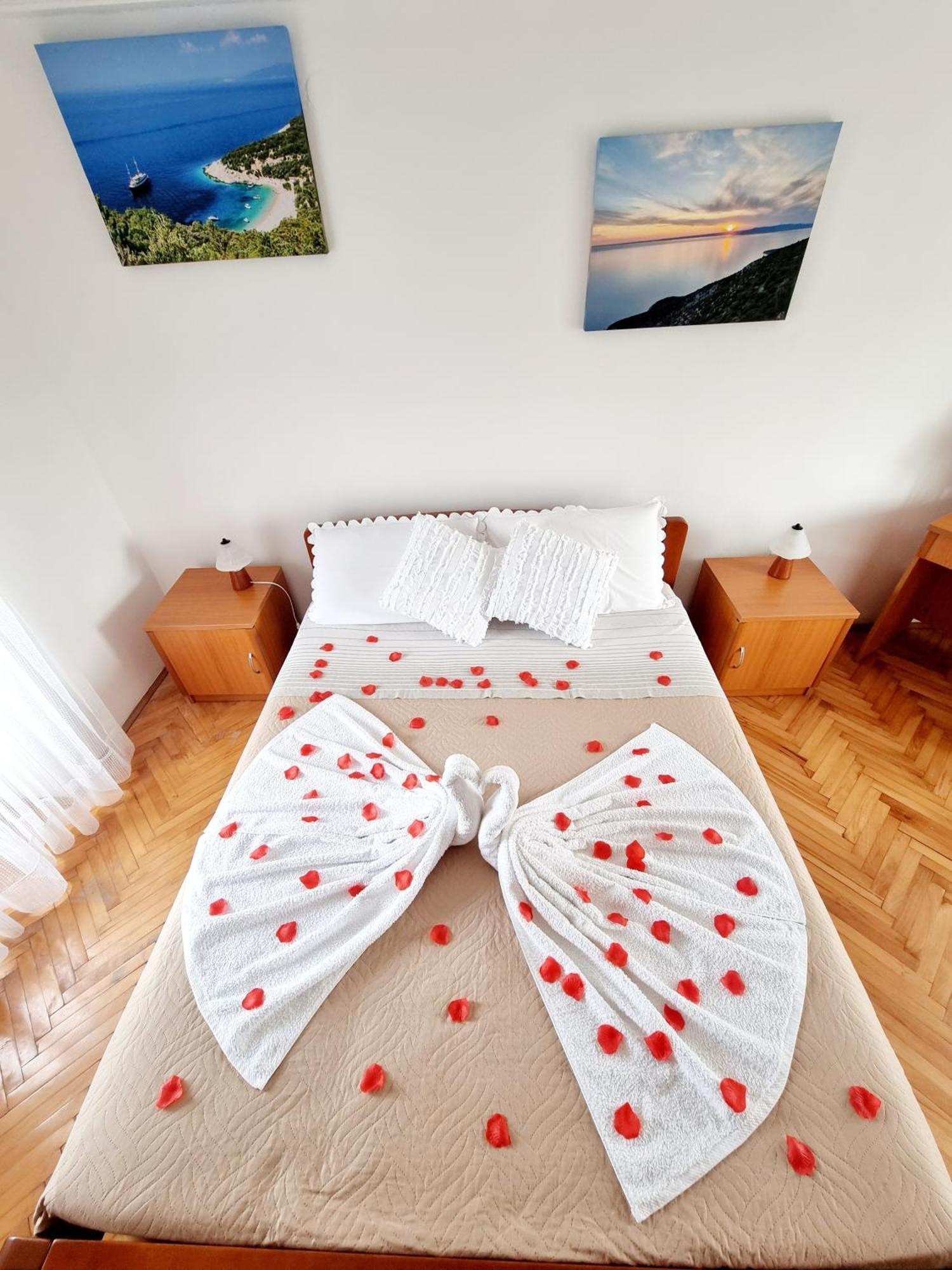 Apartmani Milenko Lubenice Buitenkant foto